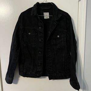 Small Black H&M denim jacket